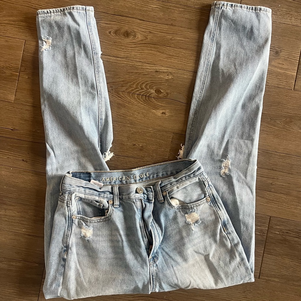 American Eagle Light Blue Mid Rise Denim Distressed Straight Leg Jeans